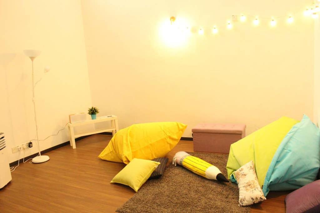 New Seaview Cozy Modern Beach House タンジュンブンガ エクステリア 写真